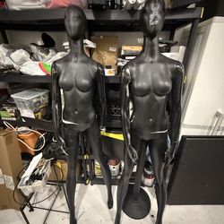 2 Full-Body Black Female Mannequins – Modern Retail Display