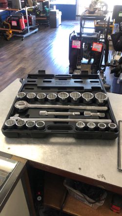 1003 Pittsburgh 3/4” Drive SAE 20 Piece Jumbo Socket Set 579267