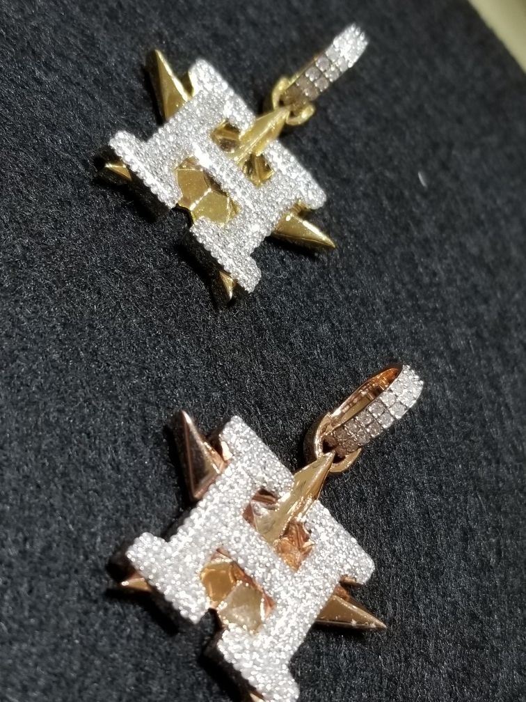 10k Yellow .97carat Gold Houston Texans Diamond Pendant – Monica Jewelers