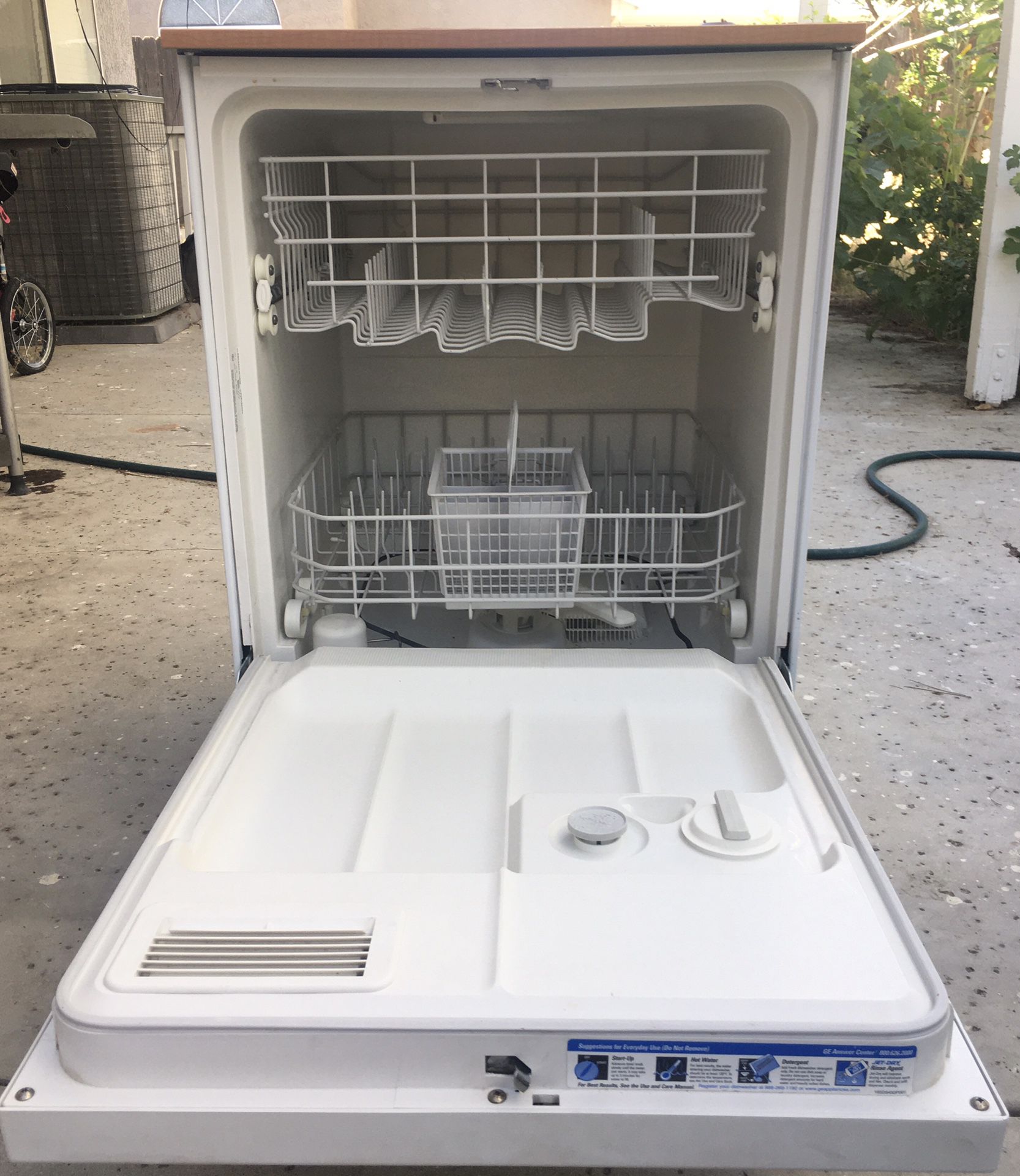 Portable Countertop Dishwasher Novete for Sale in Long Beach, CA - OfferUp