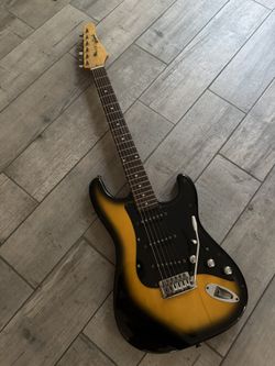 Electric Guitar (Focus 111S by Kramer)