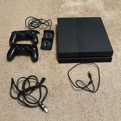 PS4 Console Bundle 