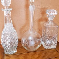 3 Glass Crystal Whisky Liquor Decanters 