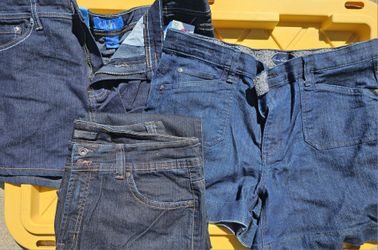 Womens clothes size 14 with one 12