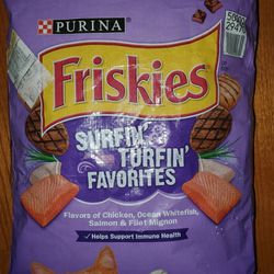 Purina Friskies Dry Cat Food Surfin' & Turfin' Favorites 12lb Bag Chicken Salmon