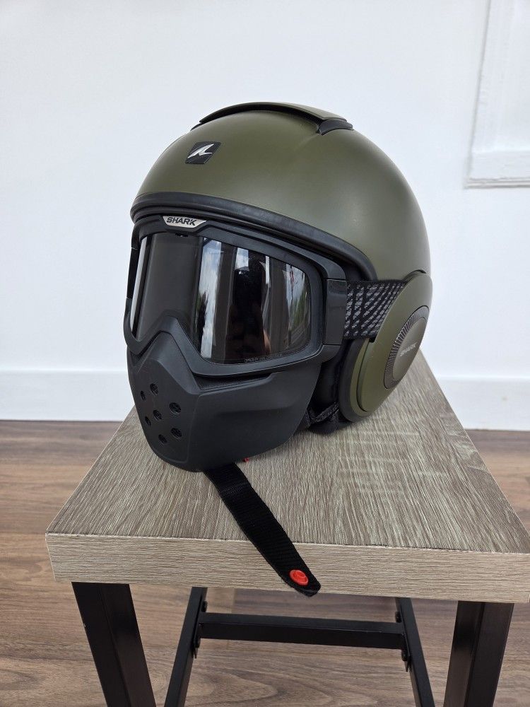 Shark Raw Motorcycle Helmet