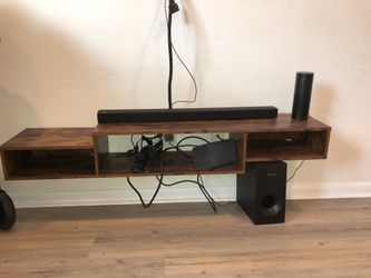 Floating Tv self