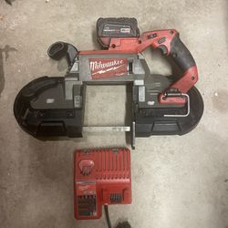Milwaukee m18v deep cut bandsaw with batt and charger used works great $300 firm in n Lakeland 