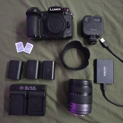 Panasonic Lumix G9 Mirrorless Camera Kit And Extras