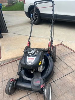 NICE CRAFTSMAN SELF PROPELLED MOWER