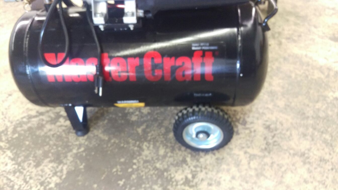 New Mastercraft 10 Gallons Air Compressor Mastercraft Model PCE6100MC