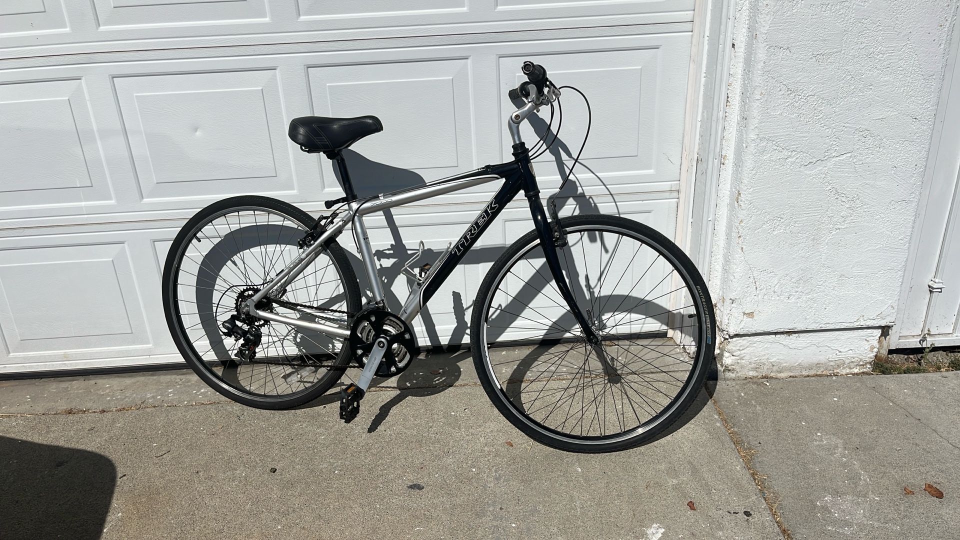 Trek Hybrid Bike 