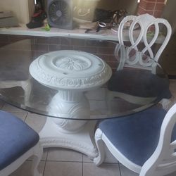 Nice Kitchen Table For Sale