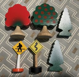 Gullane Thomas The Train Wooden Railway COMBINATION TREE PACK and signs