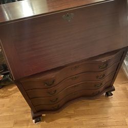 Mid Century Vintage Maddox Colonial Queen Slant Front Secretary Desk 