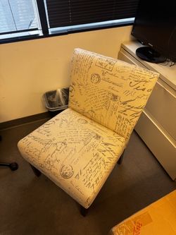 Office Chair / Furniture