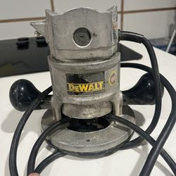 Router-dewalt