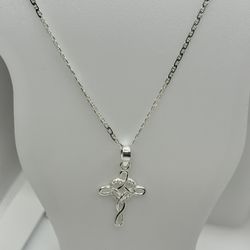 Sterling Silver 925 18” Chain And Pendant 