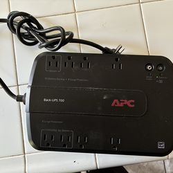 APC UPS 700 battery back up