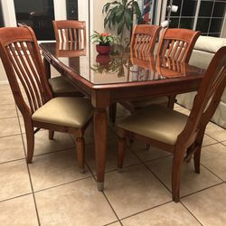 Jerome’s Cherry Furniture Set