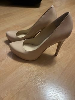 Size 7 JESSICA SIMPSON high heels nude