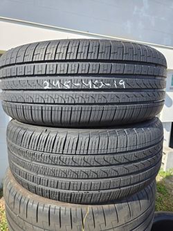 245/40/19 pirelli cinturato 100% TREAD