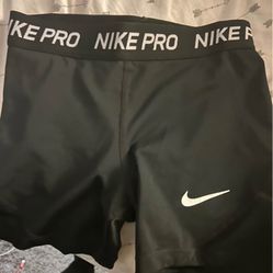 Nike Pro 