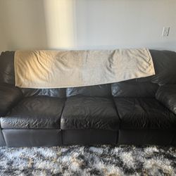 Decent Black Living Room Reclining Couches!!!