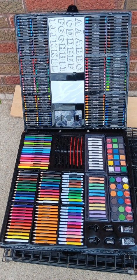 Art Set Open Box Never Used