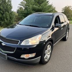 2011 Chevy Traverse LT 4X4