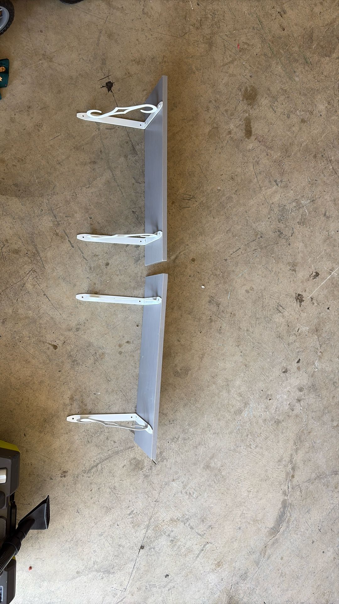 $10 Shelves