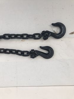 Chain with hooks
