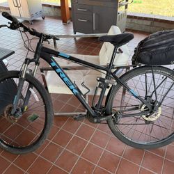 Trek Marlin 5 Bike