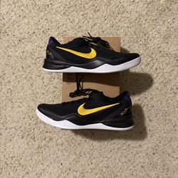 DS Nike Kobe 8 Protro Lakers Away 12