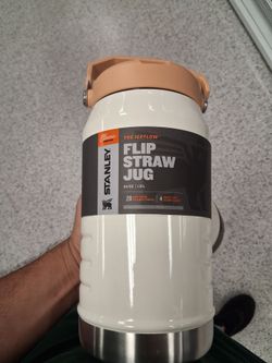 Limited edition 64oz STANLEY CUP