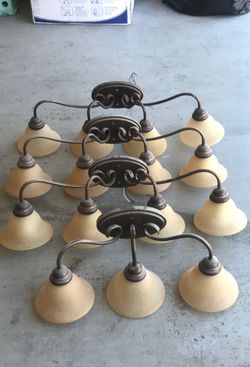Carothers home lights
