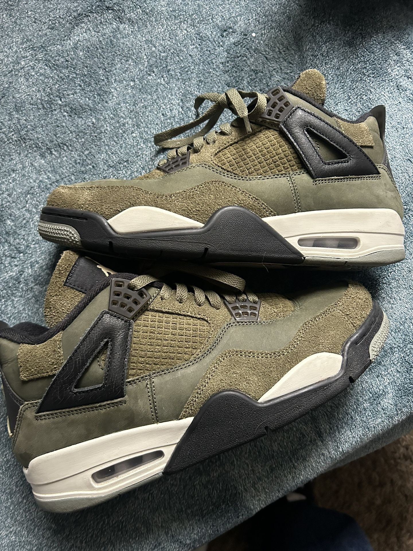 Jordan 4 Olive