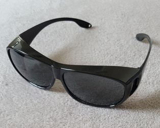 Fit- over sunglasses, new.