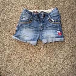 mes denims by catamini girls jean shorts size 6. Very small stain on 1 leg see pic