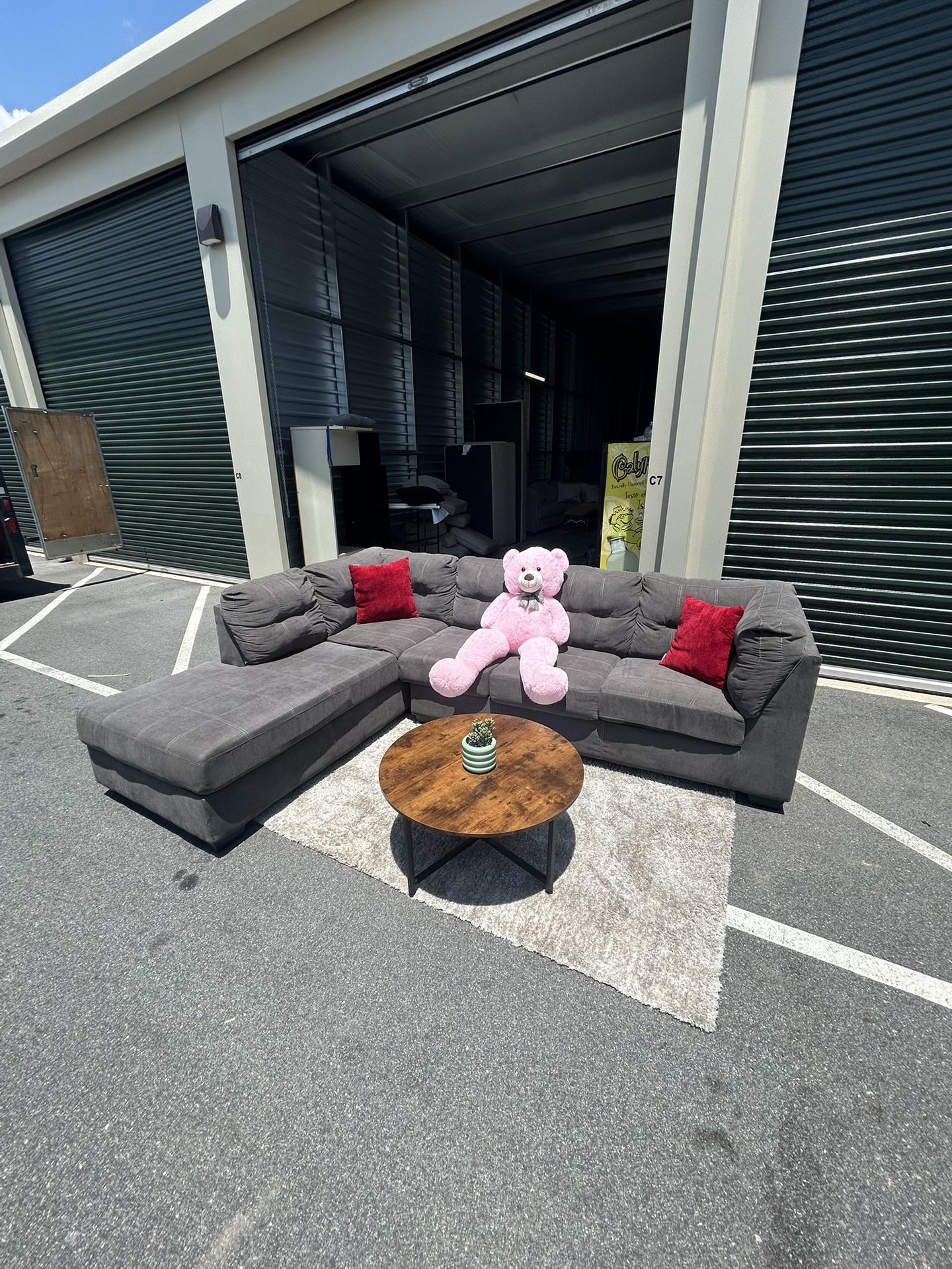 Sectional Sofa/ Couch DELIVERY AVAILABLE