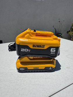 Brands New Dewalt 20v 6ah 4ah battery and charger kit