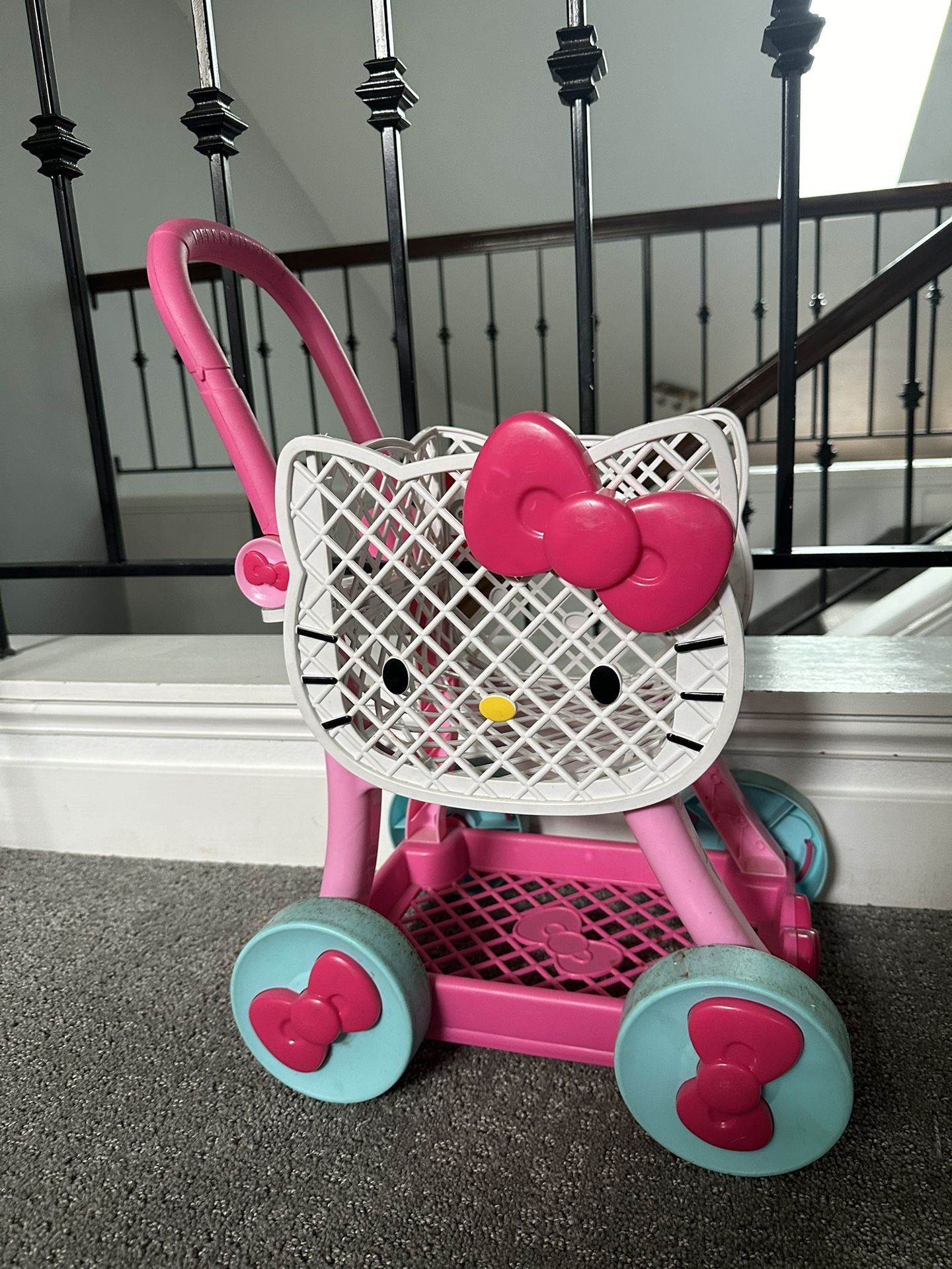 HELLO KITTY Push Shopping Cart W/ Stuffy Seat