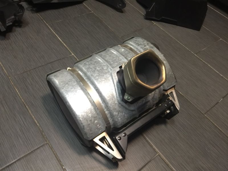 Can am X3 exhaust (muffler)