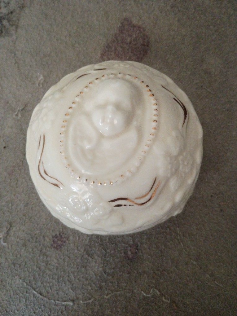 Lenox Fruits Of Life Porcelain Trinket Box
