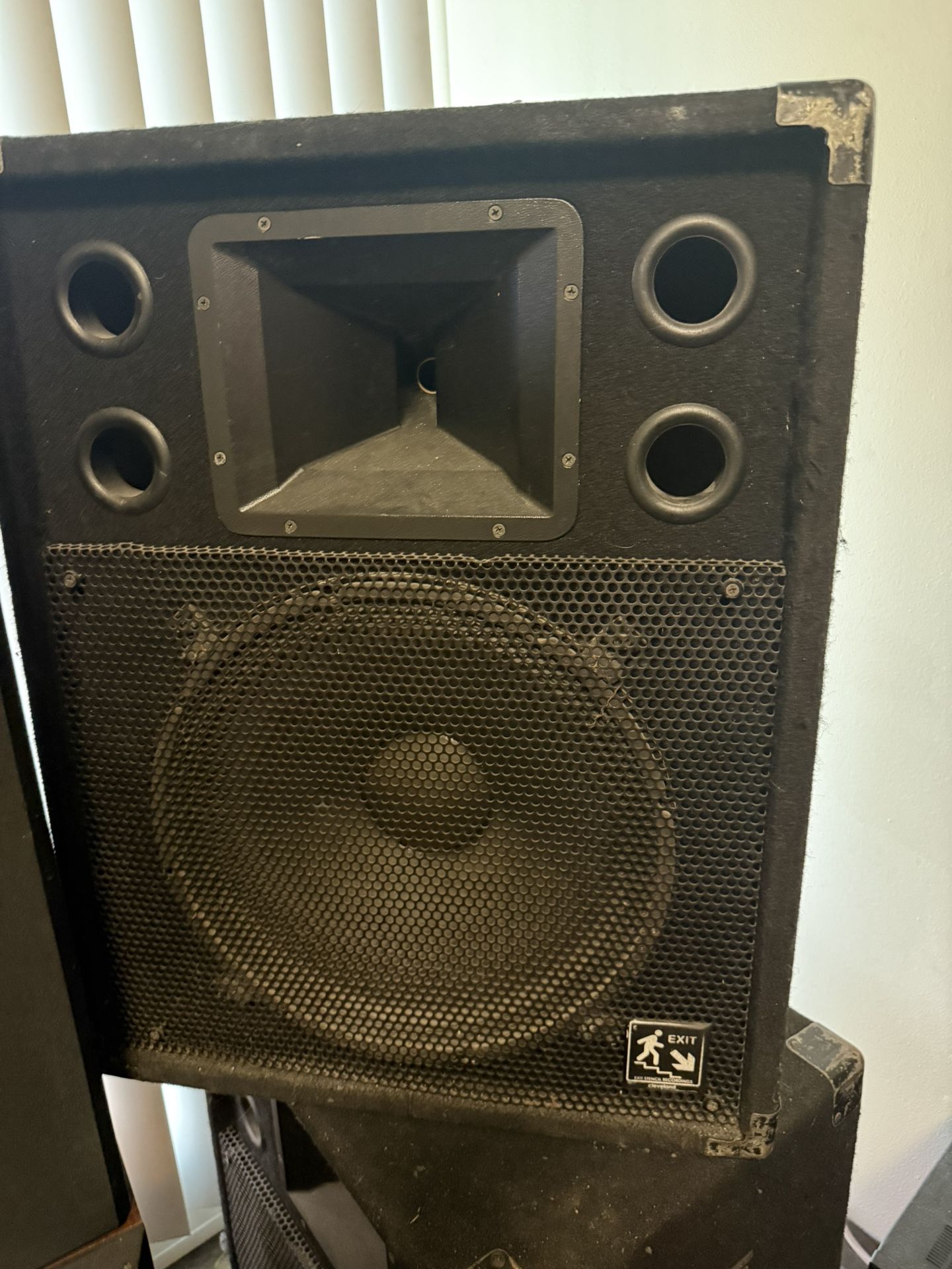 Bands - EV - 152 Stage System - 2 large 2 medium (4 Speakers Total) - EV 152 speakers - musicians