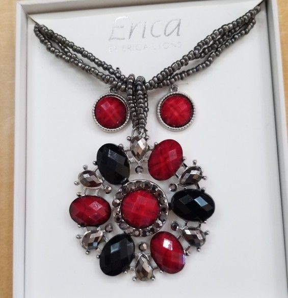 Earring And Pendant Set