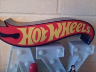 Hot wheels light upsign