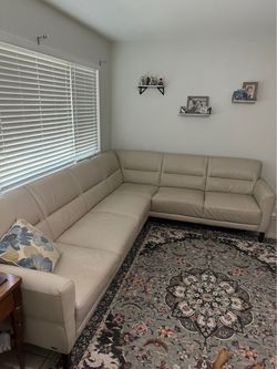 Natuzzi 2 piece leather sectional