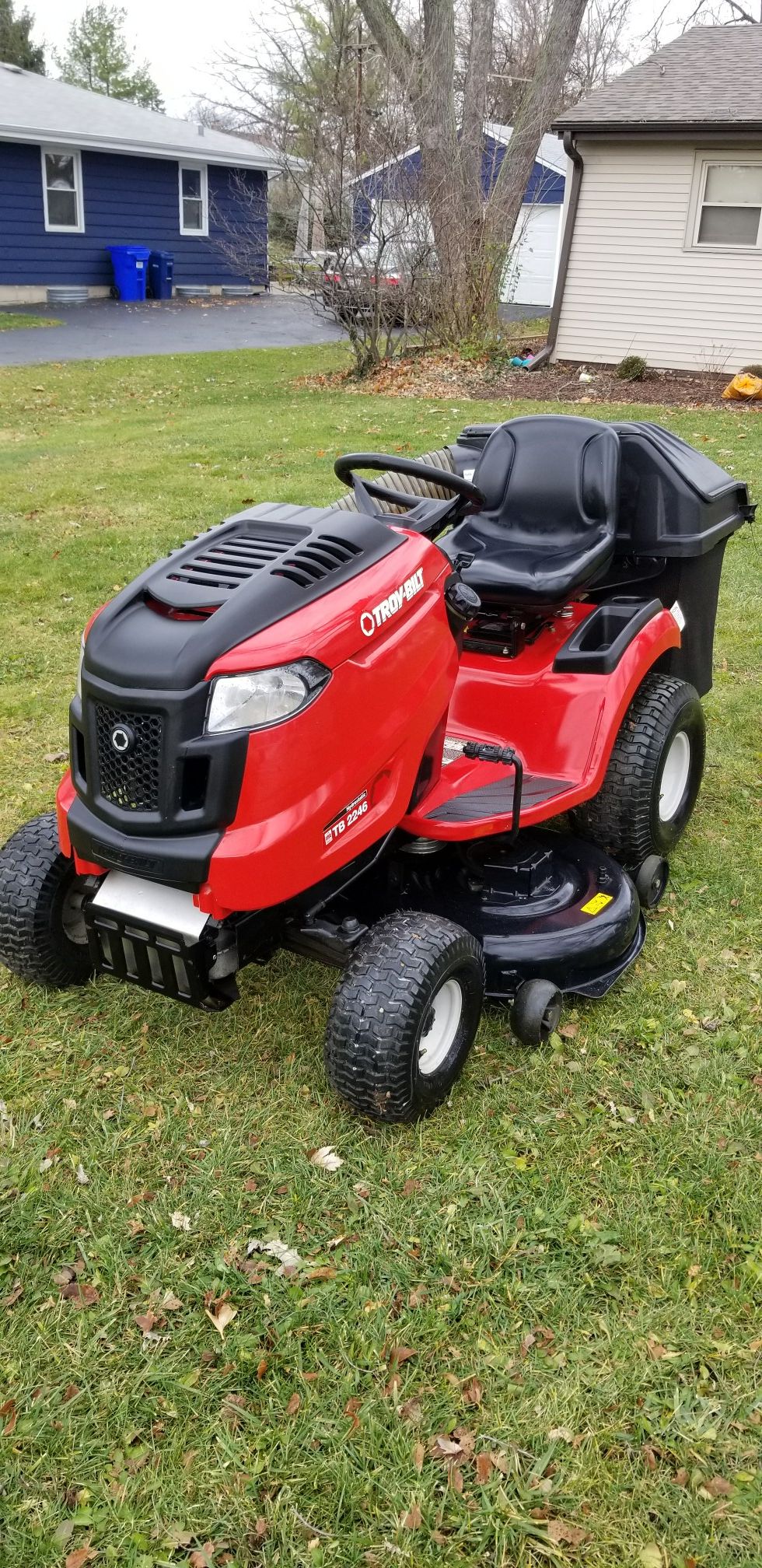 Like New Troy Bilt TB2246 Automatic Riding Lawnmower