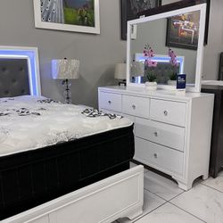 4pc Queen Bedroom Set 🔥🔥🔥